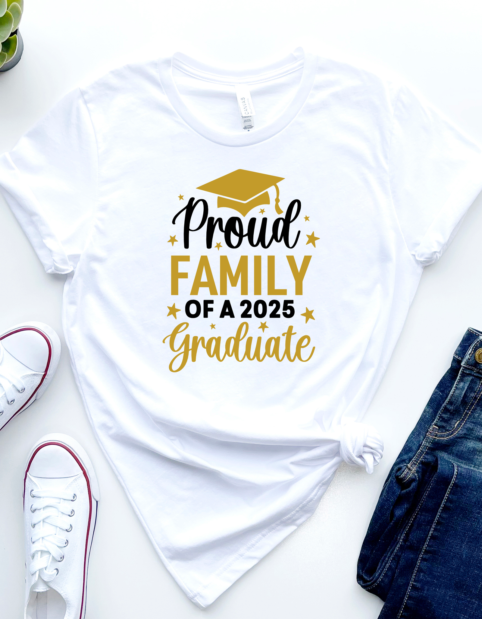 T-shirt-Proud Family of 2025 a Graduate, Senior 2025 Shirt, Graduation gift, Personalized High School Graduation, Group 2025 Grad Tees (Copy)